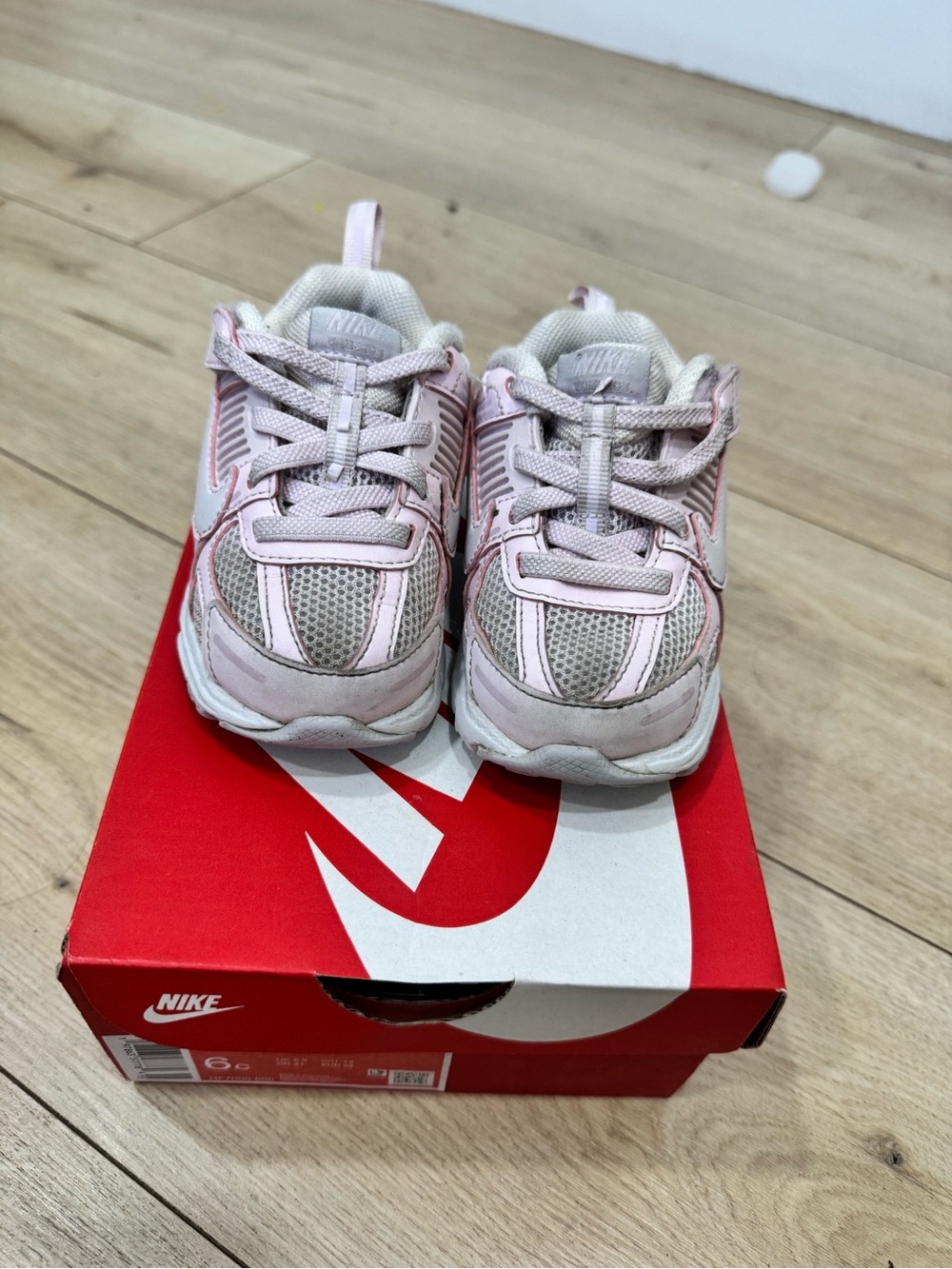 Nike Pink Vomero 5 Sneakers